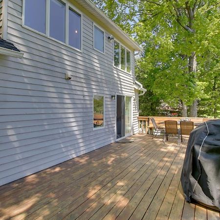 Updated Home With Deck 2 Mi To Sister Bay Beach! Exterior photo